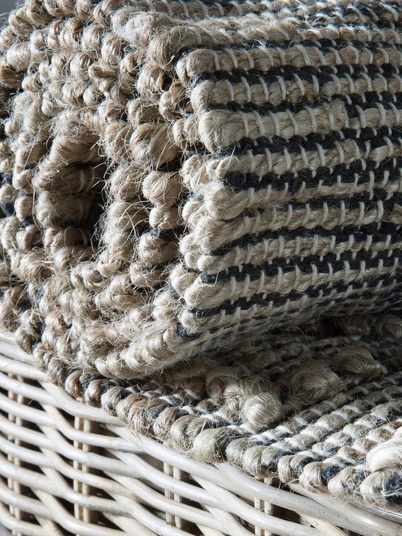 Gallery Direct Drop Ship Rugs Chester Rug Black & Natural