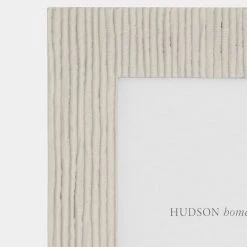 Gallery Direct NON SYNC New Lucinda White Photo Frame