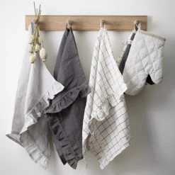 Creamore Mill Oak Peg Rail - Natural Storage