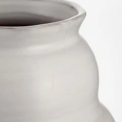 House Doctor Vases White Sculpted Vase